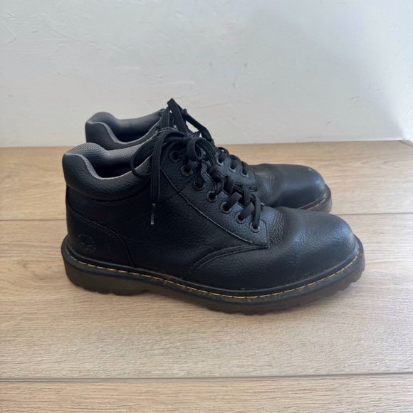 Doc Martens Boots Men Size 11 Harrisfield Black Pebbled Leather Ankle - Picture 1 of 8